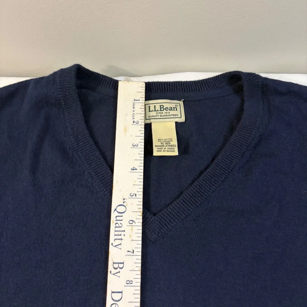 Vintage LL‎ Bean Mens Navy Blue V-Neck Cashmere Cotton Blend Sweater Pullover